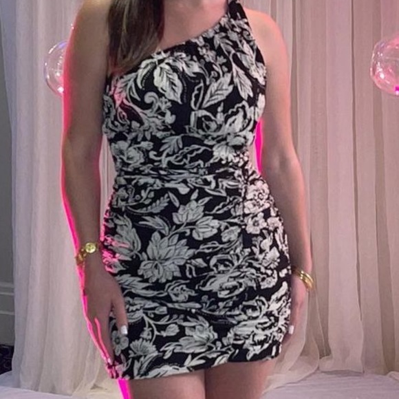 Printed Asymmetric Print Dress - Picture 3 of 3